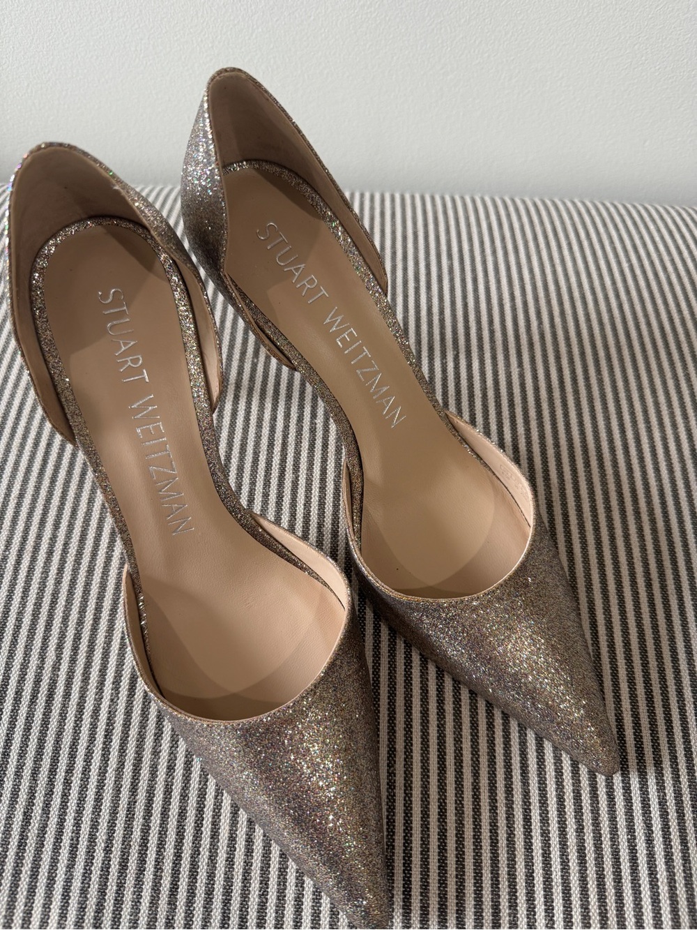 Stuart Weitzman Glitter d’Orsay Pumps